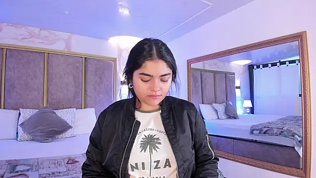 Snapshot of GiselOrtiz chatting on November 2025 11:48:01 AM GiselOrtiz online show from November 2025 11:48:01 AM