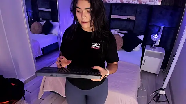 GiselOrtiz online show from July 2026 11:18:02 AM