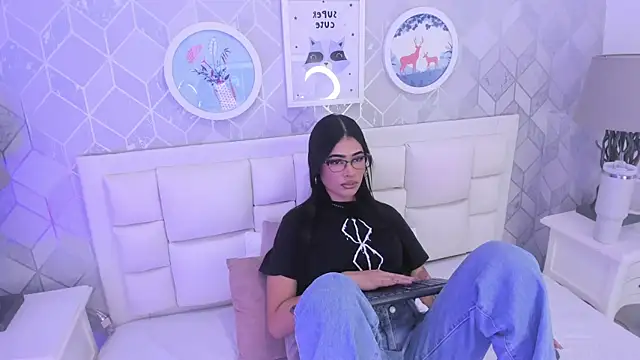 Jasmine55   online show from October 2025 07:46:02 PM