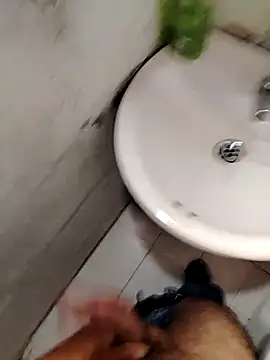 Danielitohot23cm online show from November 2025 09:18:01 PM