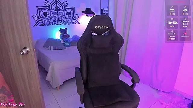 LouaneBourVip online show from April 2026 09:15:02 AM