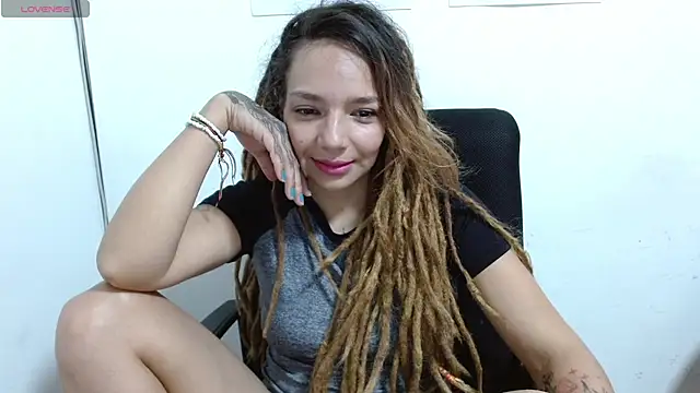 Natalia Sativa716 online show from February 2025 02:34:02 PM