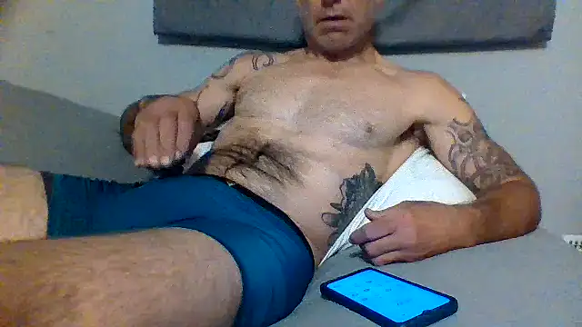 Pcsammy73 online show from April 2026 03:08:01 PM