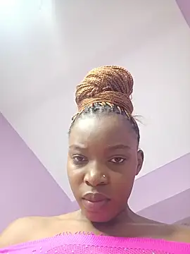 Pretty-queen123 online show from December 2025 04:17:01 AM