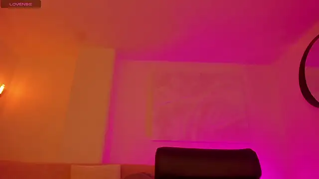 CorinneRusso online show from May 2026 05:35:02 PM