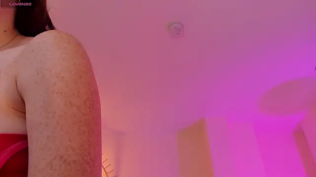 CorinneRusso online show from July 2026 01:09:02 PM