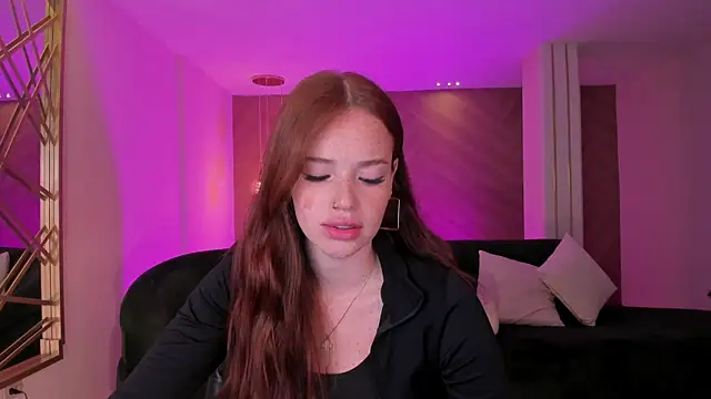 CorinneRusso online show from April 2026 12:28:02 PM