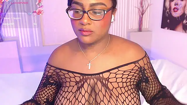 Snapshot of BlakmillerrGilson chatting on February 2025 11:15:02 PM BlakmillerrGilson online show from February 2025 11:15:02 PM