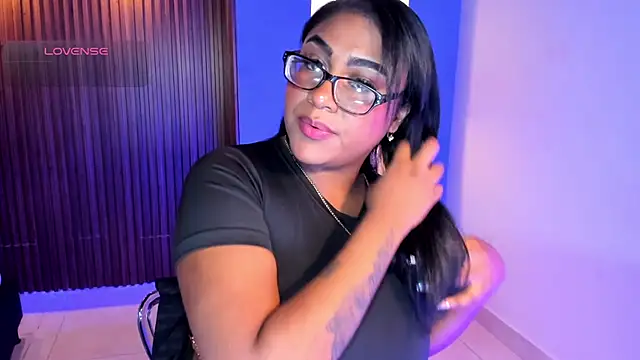 BlakmillerrGilson online show from February 2026 05:15:02 PM