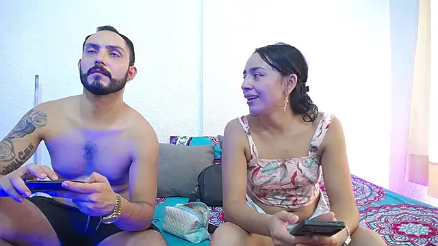  joanne and oliver  online show from December 2025 04:09:02 PM