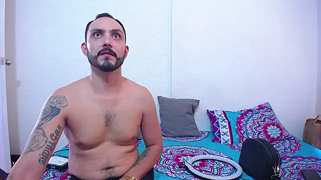  joanne and oliver  online show from November 2025 07:14:02 PM