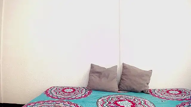 Snapshot of _joanne_and_oliver_ chatting on September 2025 04:22:02 PM joanne and oliver online show from September 2025 04:22:02 PM