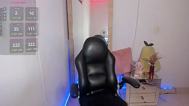 Snapshot of hellensexy chatting on September 2025 11:08:02 PM hellensexy online show from September 2025 11:08:02 PM