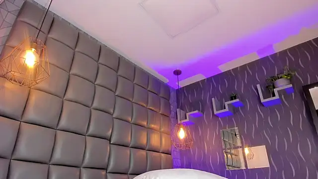 Snapshot of megan_woll chatting on September 2025 08:18:02 PM megan woll online show from September 2025 08:18:02 PM