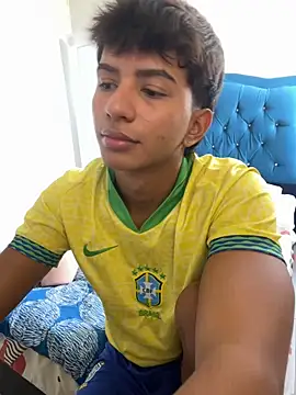 Leonarrrd 01 online show from October 2025 07:56:02 PM