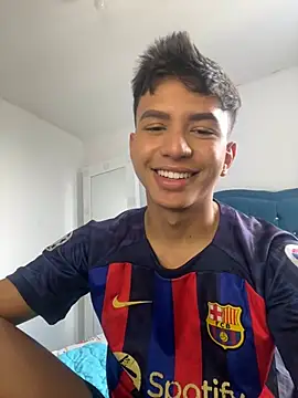 Leonarrrd 01 online show from February 2025 10:19:01 PM