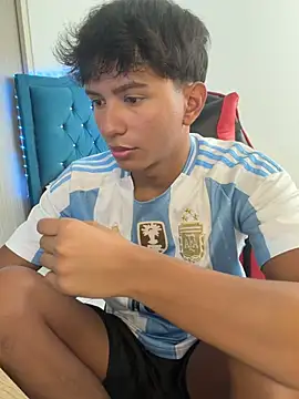 Leonarrrd 01 online show from February 2026 09:03:01 PM