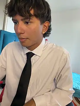 Leonarrrd 01 online show from December 2025 09:48:01 PM