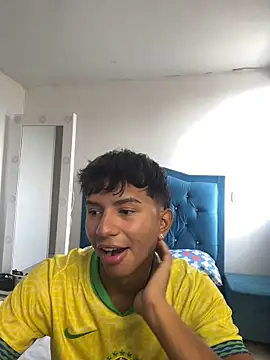 Leonarrrd 01 online show from September 2025 08:37:02 PM