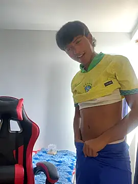 Leonarrrd 01 online show from November 2025 04:50:02 PM