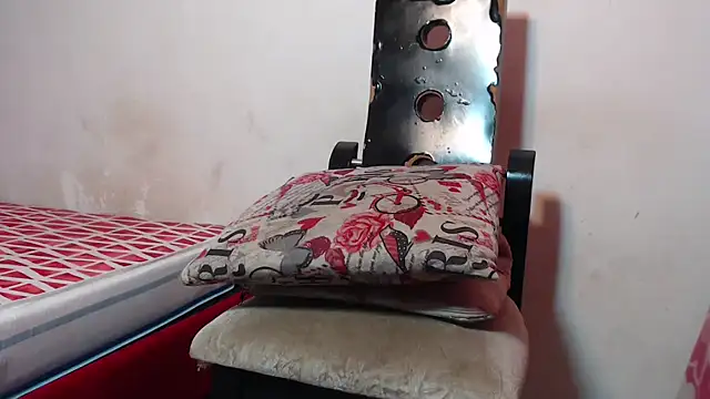 Amazing12inch online show from February 2025 09:58:02 PM