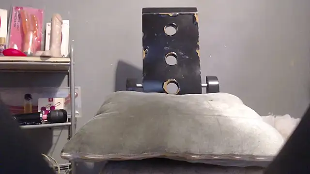 Amazing12inch online show from November 2025 08:02:01 PM