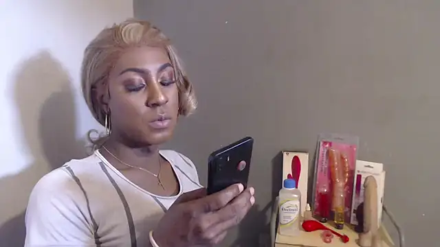 Amazing12inch online show from March 2026 08:59:01 PM