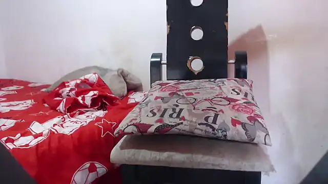 Amazing12inch online show from March 2025 07:52:01 PM