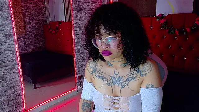 Snapshot of miahernadez303av chatting on March 2026 04:53:01 AM miahernadez303av online show from March 2026 04:53:01 AM