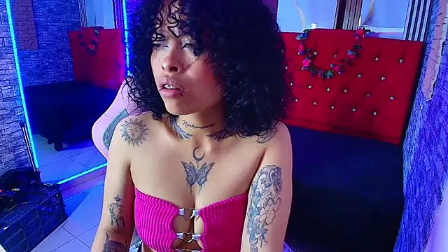 miahernadez303av online show from November 2025 04:06:01 AM