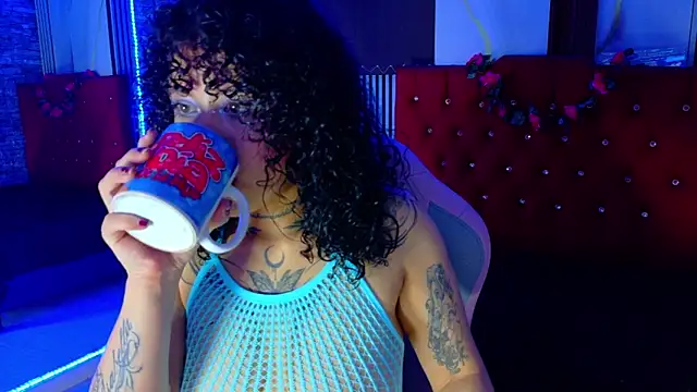 Snapshot of miahernadez303av chatting on March 2026 05:22:01 AM miahernadez303av online show from March 2026 05:22:01 AM