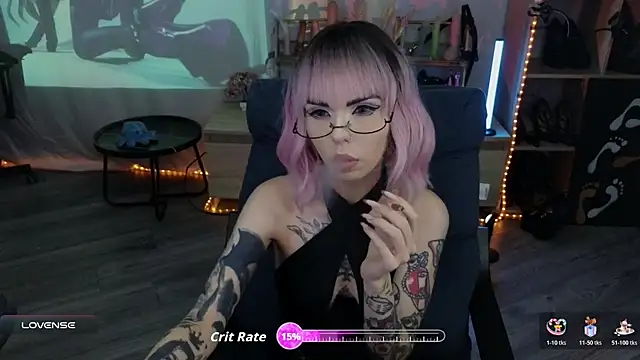 Snapshot of Kerry_Kirk chatting on November 2025 06:23:02 PM Kerry Kirk online show from November 2025 06:23:02 PM