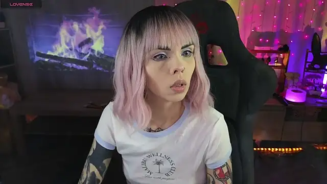 Kerry Kirk online show from March 2026 10:07:02 PM