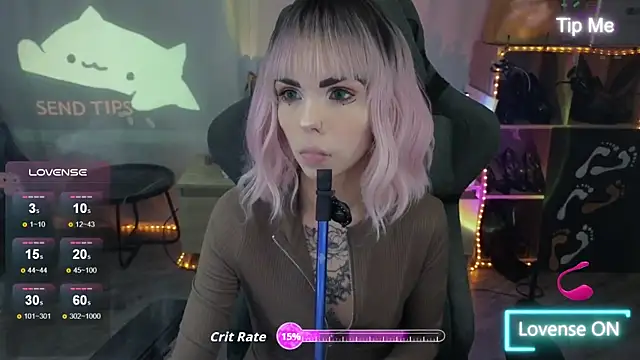 Snapshot of Kerry_Kirk chatting on November 2025 08:52:02 PM Kerry Kirk online show from November 2025 08:52:02 PM