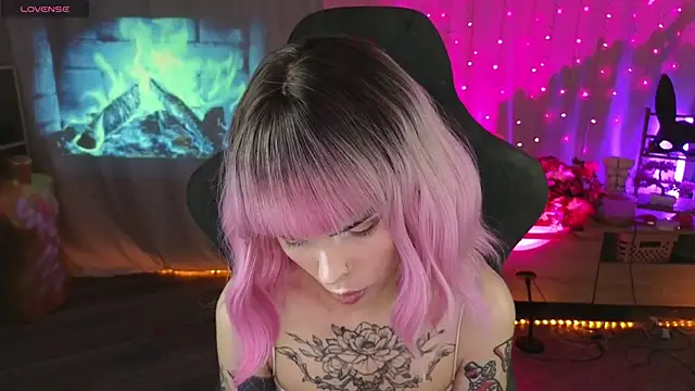 Kerry Kirk online show from March 2026 11:20:01 PM