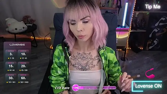 Snapshot of Kerry_Kirk chatting on November 2025 08:23:02 PM Kerry Kirk online show from November 2025 08:23:02 PM