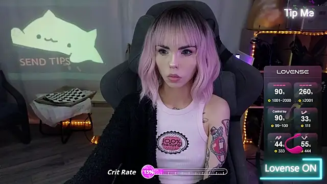 Snapshot of Kerry_Kirk chatting on November 2025 10:13:01 PM Kerry Kirk online show from November 2025 10:13:01 PM