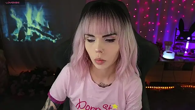 Kerry Kirk online show from March 2026 10:42:01 PM