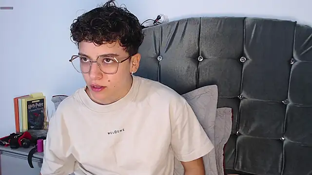 Antonella Cruz02 online show from April 2026 03:13:02 AM