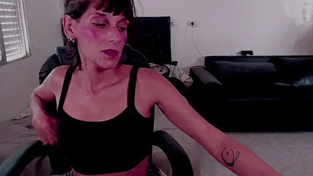 Sofii floyd  online show from October 2025 06:29:02 PM