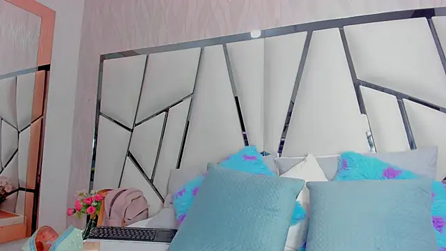  aurora18  online show from April 2026 03:08:02 AM