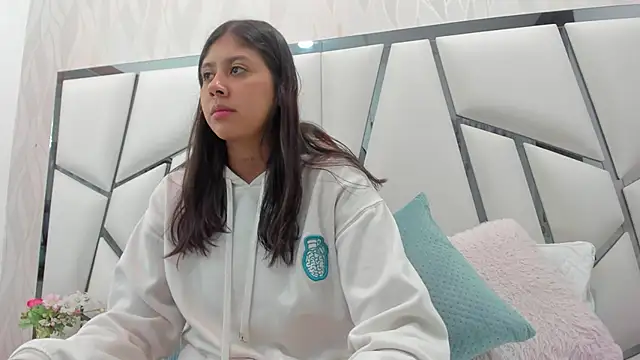  aurora18  online show from February 2026 03:07:02 AM