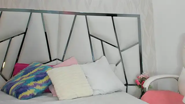  aurora18  online show from January 2026 03:10:02 AM