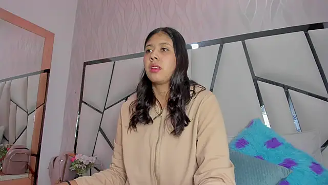  aurora18  online show from March 2026 03:12:01 AM