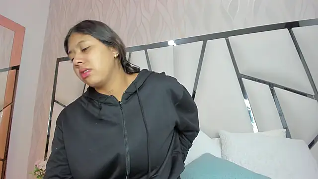  aurora18  online show from March 2026 03:14:01 AM