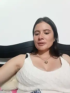 Zoe Clark  online show from October 2025 12:00:01 AM