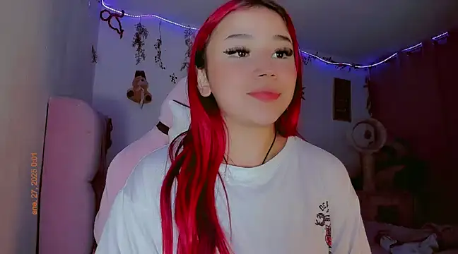 Snapshot of madisonx17 chatting on January 2025 05:03:02 AM madisonx17 online show from January 2025 05:03:02 AM