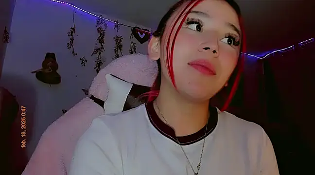 Snapshot of madisonx17 chatting on February 2025 05:49:02 AM madisonx17 online show from February 2025 05:49:02 AM