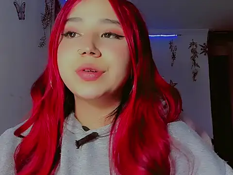 Snapshot of madisonx17 chatting on September 2025 08:59:02 PM madisonx17 online show from September 2025 08:59:02 PM