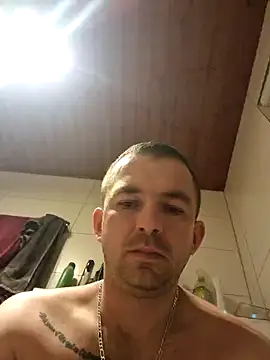 Snapshot of magicSeX4You chatting on February 2025 09:20:02 PM magicSeX4You online show from February 2025 09:20:02 PM